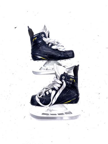 Used Bauer SUPREME M1 Junior Hockey Skate Junior 02 11860-S000316570