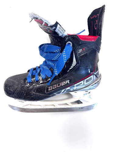Used Bauer 3X FIT 2 Intermediate Hockey Skate Intermediate 4.5 11860-S000317482