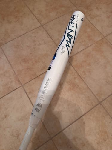 New In Wrapper Rawlings Mantra Plus 33/23