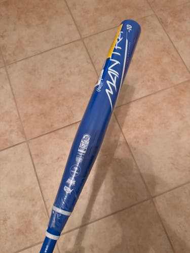 New In Wrapper Rawlings Mantra 33/23