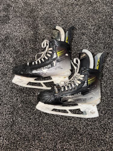 2023 Bauer Vapor Hyperlite 2 Hockey Skates Extra Wide Width Pro Stock Size 6.5 (Used)