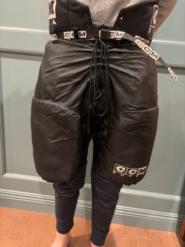 Men's Senior Medium CCM Supra Hockey Pants (Used)