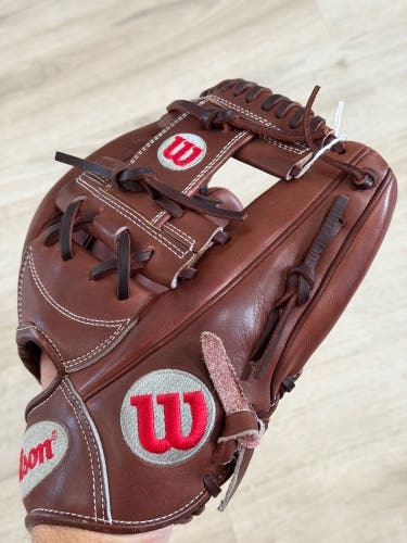 Wilson A2000 1786 RH Throw Infield Baseball Glove 11.5" (Used)