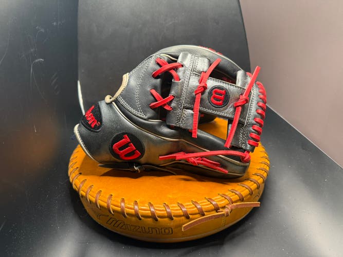 Infield RH Wilson 1787 Baseball Glove 11.75" (Used)