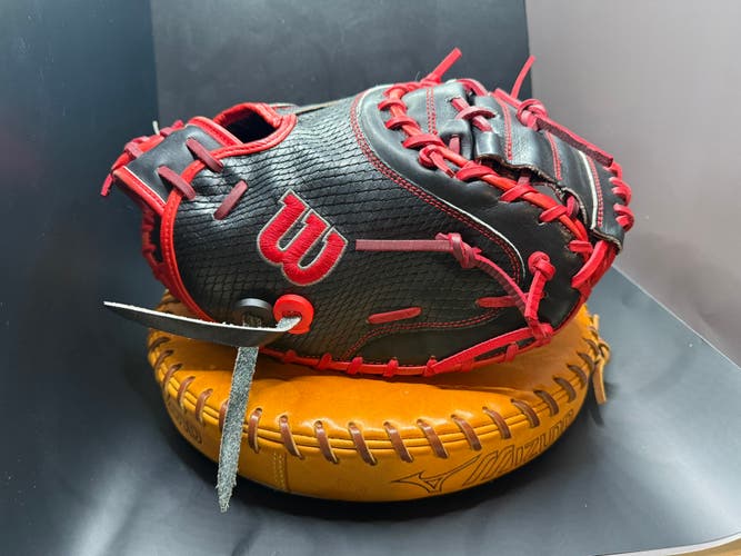 Catcher's RH Wilson 1790 Baseball Glove 34" (Used)