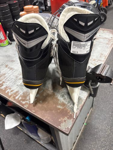 Used Bauer SUPREME 140 Senior Hockey Skate Senior 6 11337-S000499462