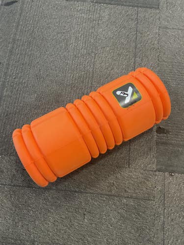 Used Triggerpoint Exercise Foam Roller Orange MD 11614-S000246259