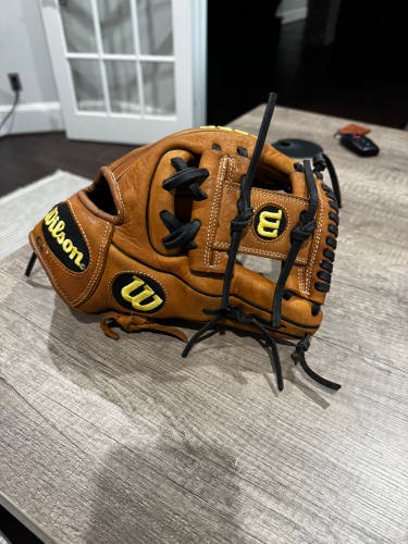 Wilson A950 RH Infield Baseball Glove 11.5" (Used)