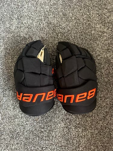 Bauer Supreme Mach Gloves 14" (New)