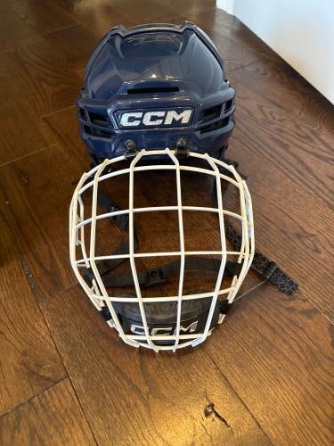 Small CCM Super Tacks X Helmet w/ CCM FM 780 cage (used)