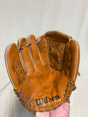 LH Wilson Barry Bonds Advisory Staff Series Baseball Glove 10.5" (Used)