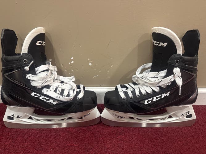 CCM Ribcor 80K Hockey Skates Regular Width Pro Stock 9.25 (New) item#MD80K