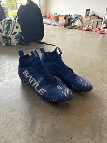 Men's Size M 12.0 (W 13.0) Battle Low Top (Used)