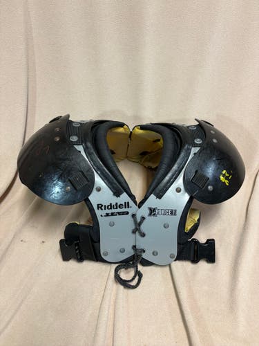 Medium Youth Riddell XForce II Shoulder Pads (Used)