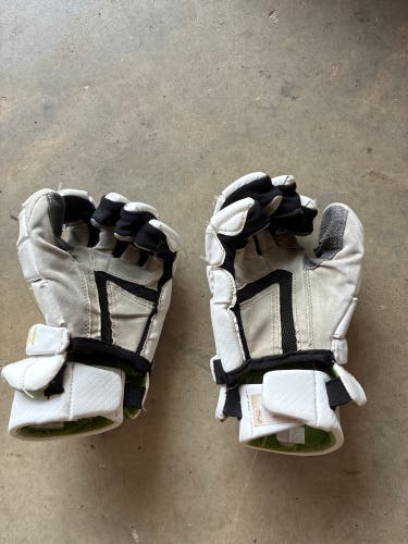 Maverik M5 Lacrosse Gloves (Used)