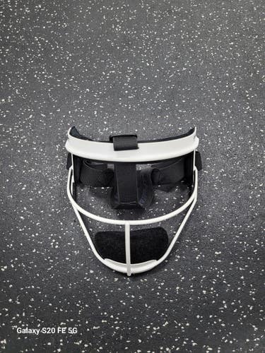 Used RIP-IT DEFENSE PRO BB/SB Fielders Mask White One Size 11849-S000045407