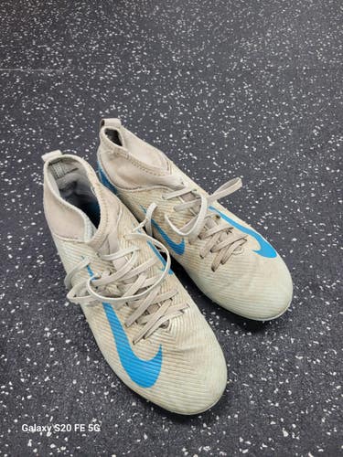 Used Nike LAX Cleats Boys White Junior 05 11849-S000045398