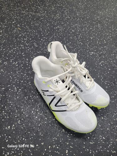 Used New Balance LAX Cleats Boys White Junior 02.5 11849-S000045394