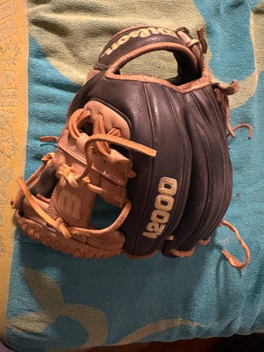 Wilson A2000 RH Infield Baseball Glove 11.5" (Used)