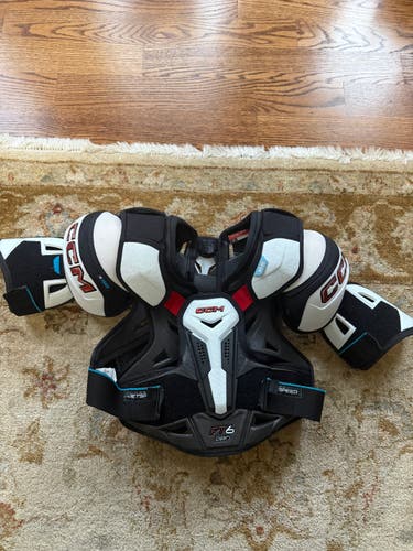 Large Junior CCM JetSpeed FT6 Pro Shoulder Pads (Used)