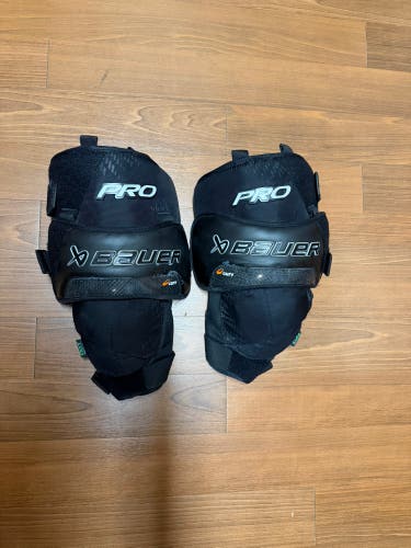 Bauer Pro knee guards (Used)