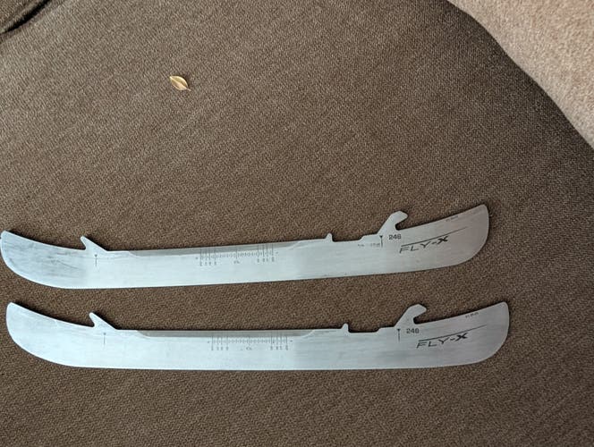 Bauer Fly-X 246 mm (Used)