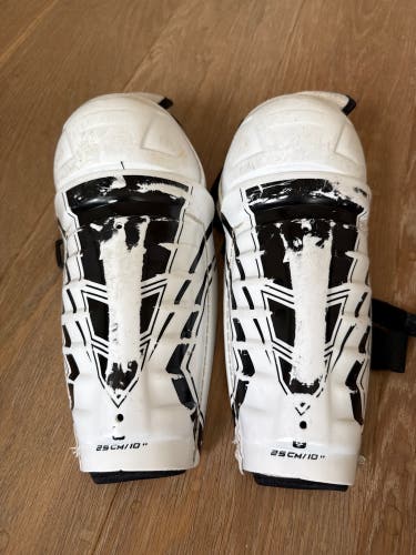 Youth CCM LTP 10" Shin Pads (Used)