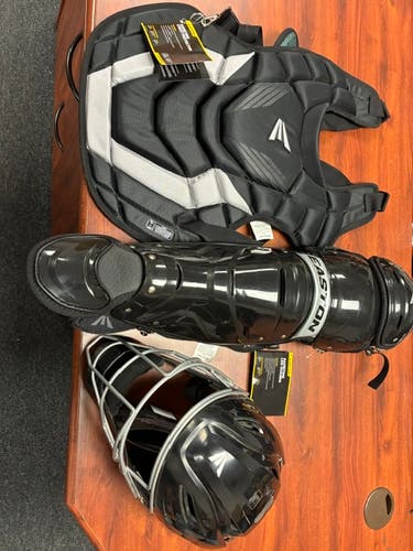 Black Easton Gametime Catcher's Set (New)