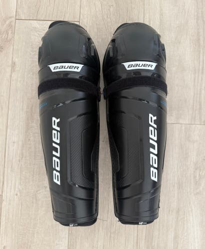 BAUER Hockey Shin Guards