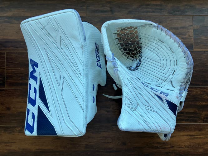 CCM EFlex 4 Pro Stock Glove & Blocker Curtis Mcelhinney