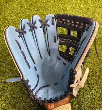 Outfield RH 44 Pro Signature Series Baseball Glove 12.75" (Used)