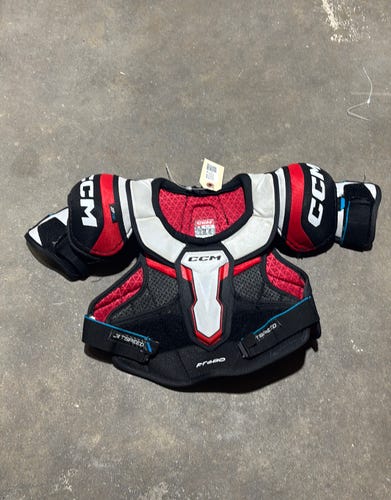 Medium Junior CCM JetSpeed FT680 Shoulder Pads (Used)