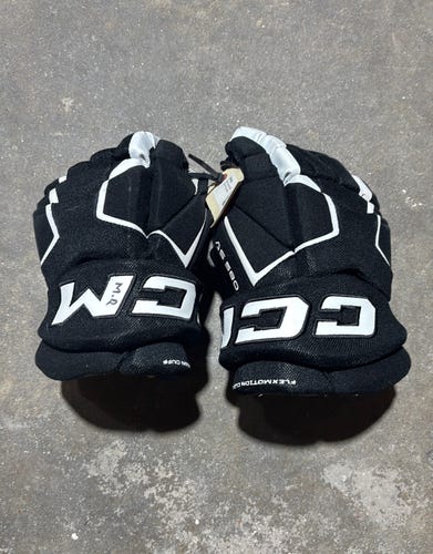Junior CCM AS580 Gloves 12" (Used)