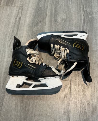2025 Warrior Alpha Pro Hockey Skates Regular Width 10.5 (Gently Used)