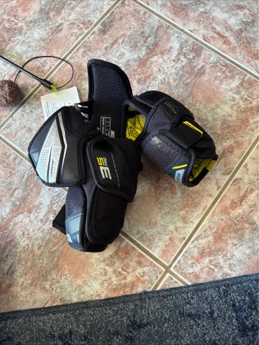 Junior Medium Bauer Supreme 3S Elbow Pads (New)