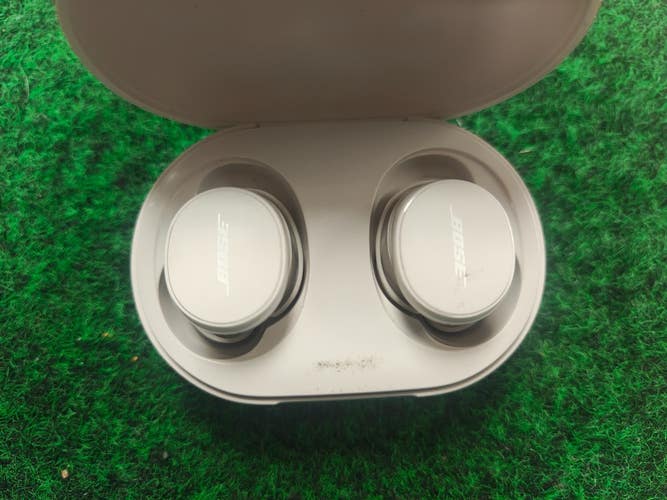 Bose QuietComfort True Wireless Earbuds Bluetooth, White Smoke 442318