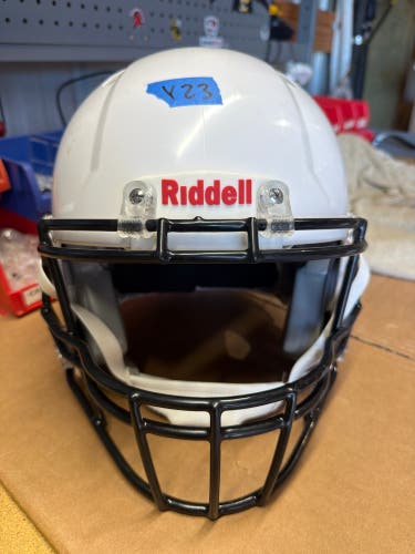 USED RIDDELL SPEED ICON YOUTH HELMET - LARGE - WHITE