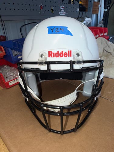 USED RIDDELL SPEED ICON YOUTH HELMET - LARGE - WHITE