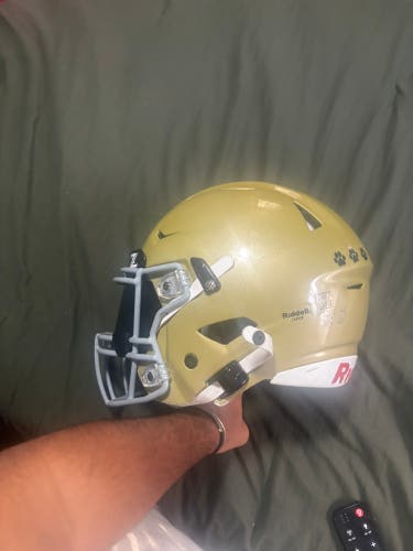 Gold Adult Large Riddell SpeedFlex Helmet (Used)