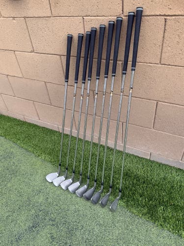 Men's 1984 Tommy Armour 845s Silver Scot Right Handed Iron Set Stiff Flex (9 Clubs) #3 - #9, PW, SW