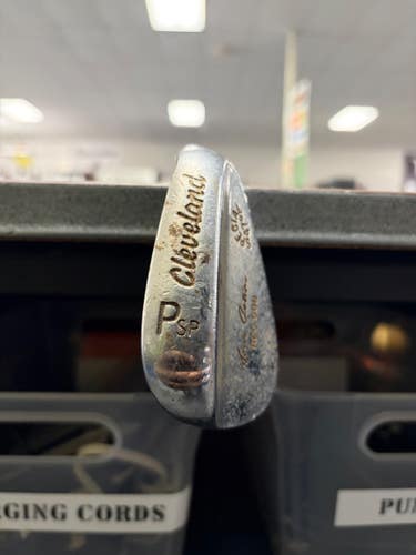 Used Cleveland TOUR ACTION 588 Golf Wedge Mens RH Pitching Wedge 11307-S000268709
