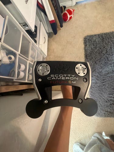 Unisex Scotty Cameron Futura 6M Counterbalanced Right Handed Putter 26" (Used)