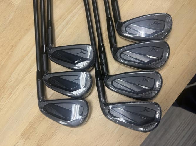 Mizuno 925 Forged Black Iron Set (4-PW) STEEL STIFF