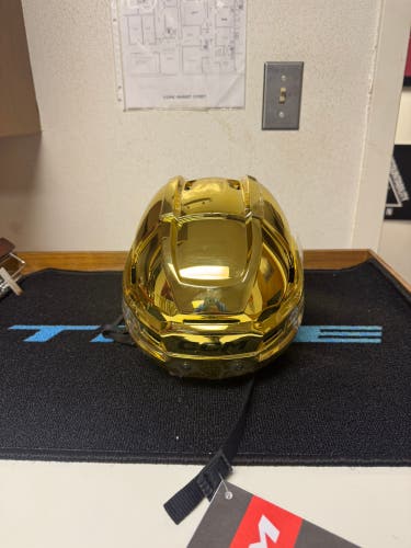 Medium Gold Chrome CCM Tacks 720 Helmet (New)