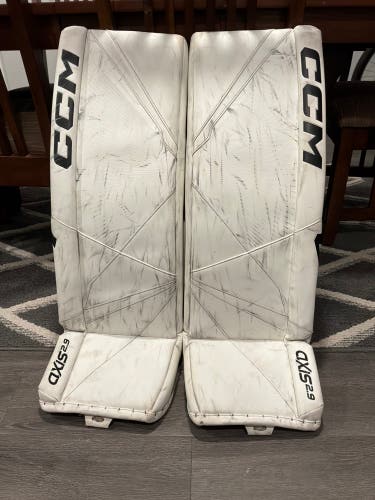 34" CCM Axis 2.9 Goalie Leg Pads (Used)