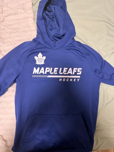 Toronto Maple Leafs Men's Medium Sweatshirt (Used)
