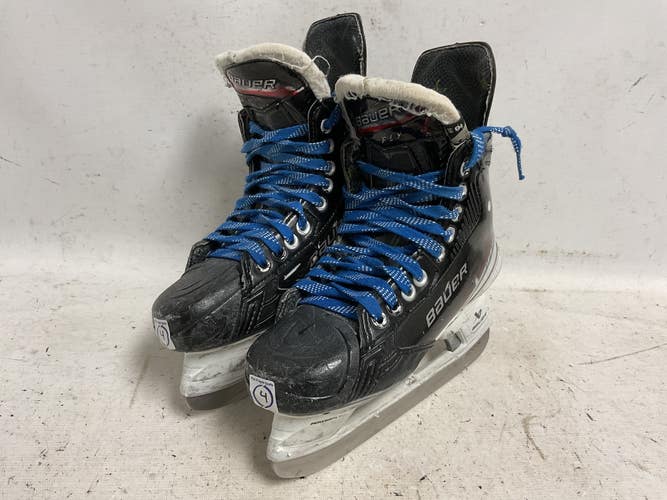 Used Bauer VAPOR FLY 40 Intermediate Hockey Skate White/Black/Red Intermediate 4.0 11855-S000211586