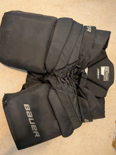 Senior Medium Bauer GSX Hockey Goalie Pants (Used)