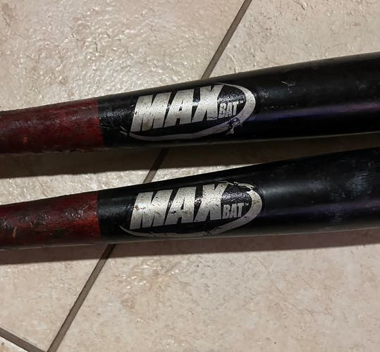 2 used Max Bats Bat (-3) 30 oz 33" (Used) MODEL MB50 SEE PICTURES INTEGRATED BLAST SENSOR HOLE