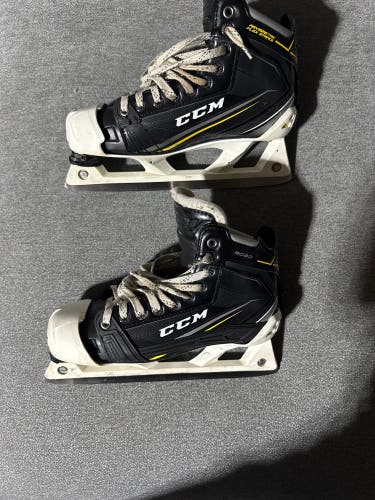 2018 CCM Tacks 9080 Hockey Goalie Skates Regular Width Size 6.5 (Used)